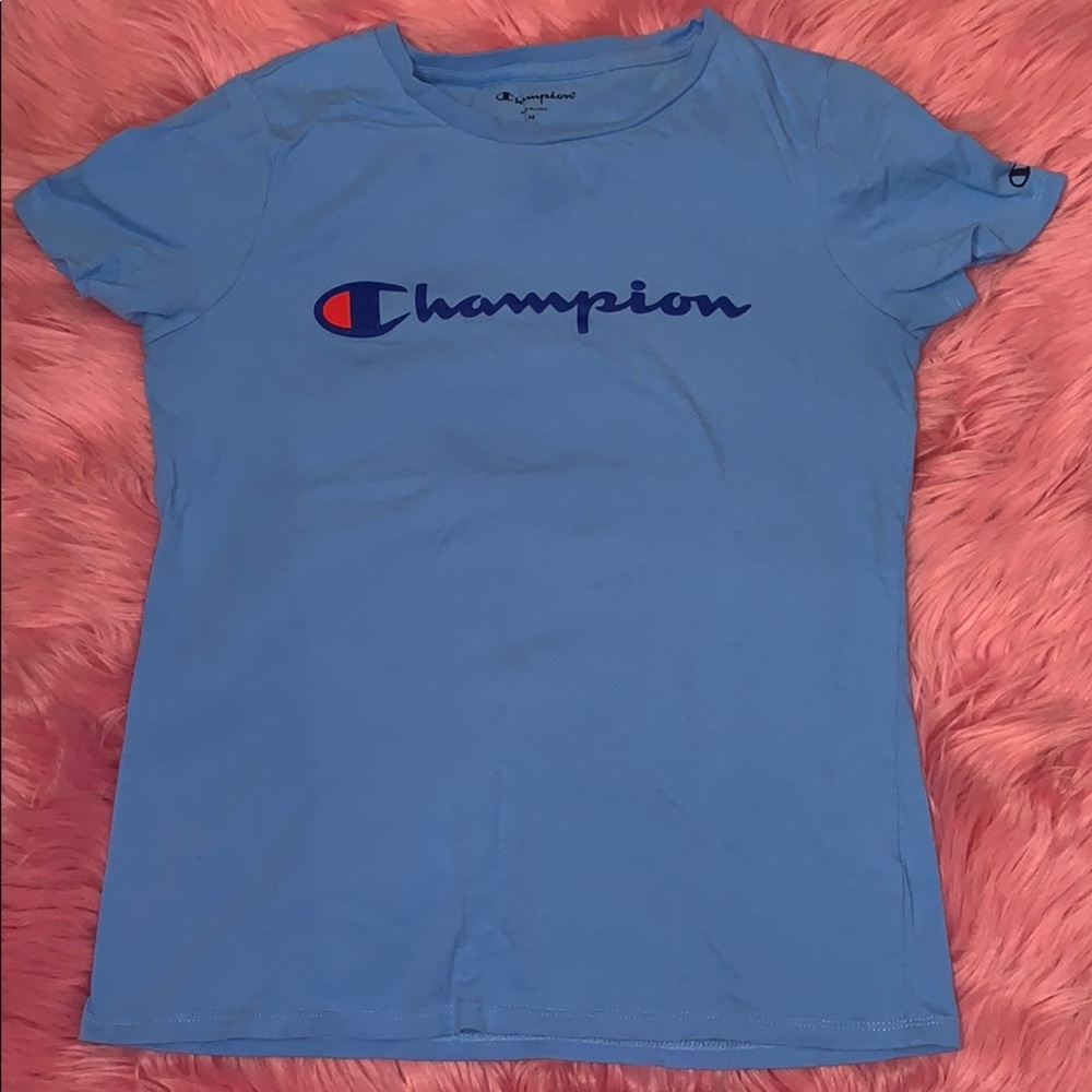 Champion Tee✨